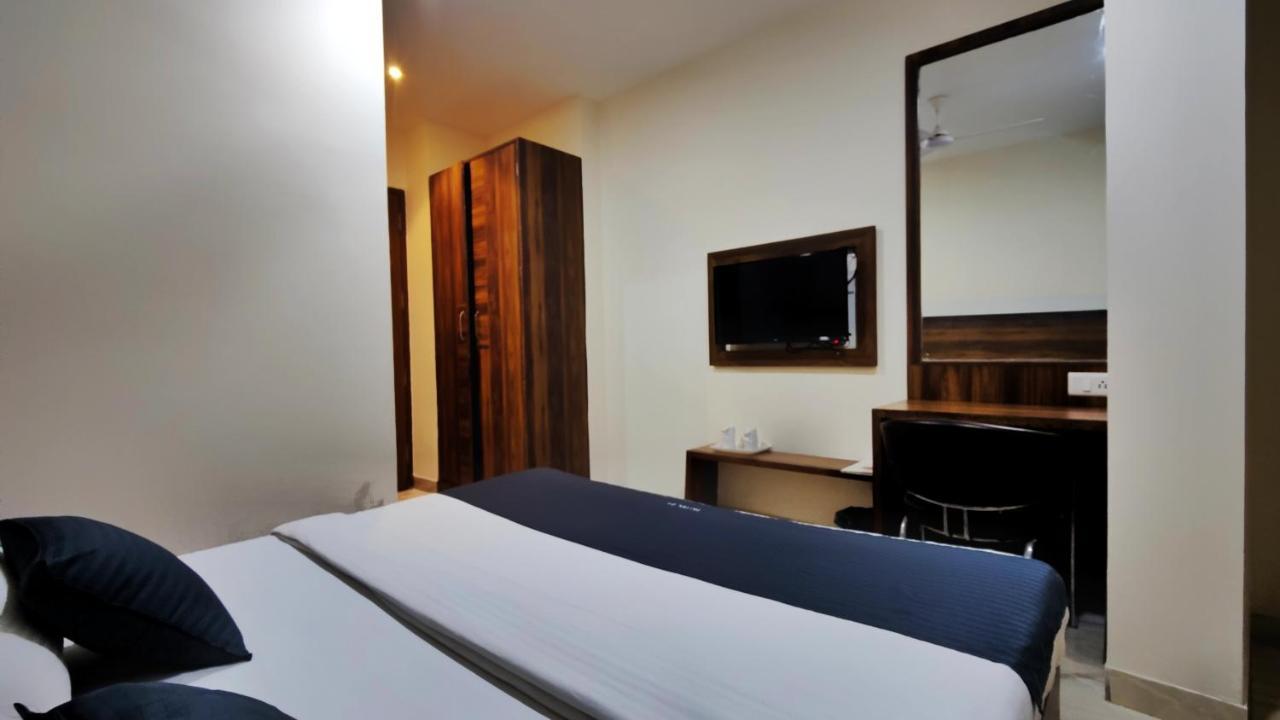 Hotel 21 Next To Chd Railway Station Chandīgarh Buitenkant foto