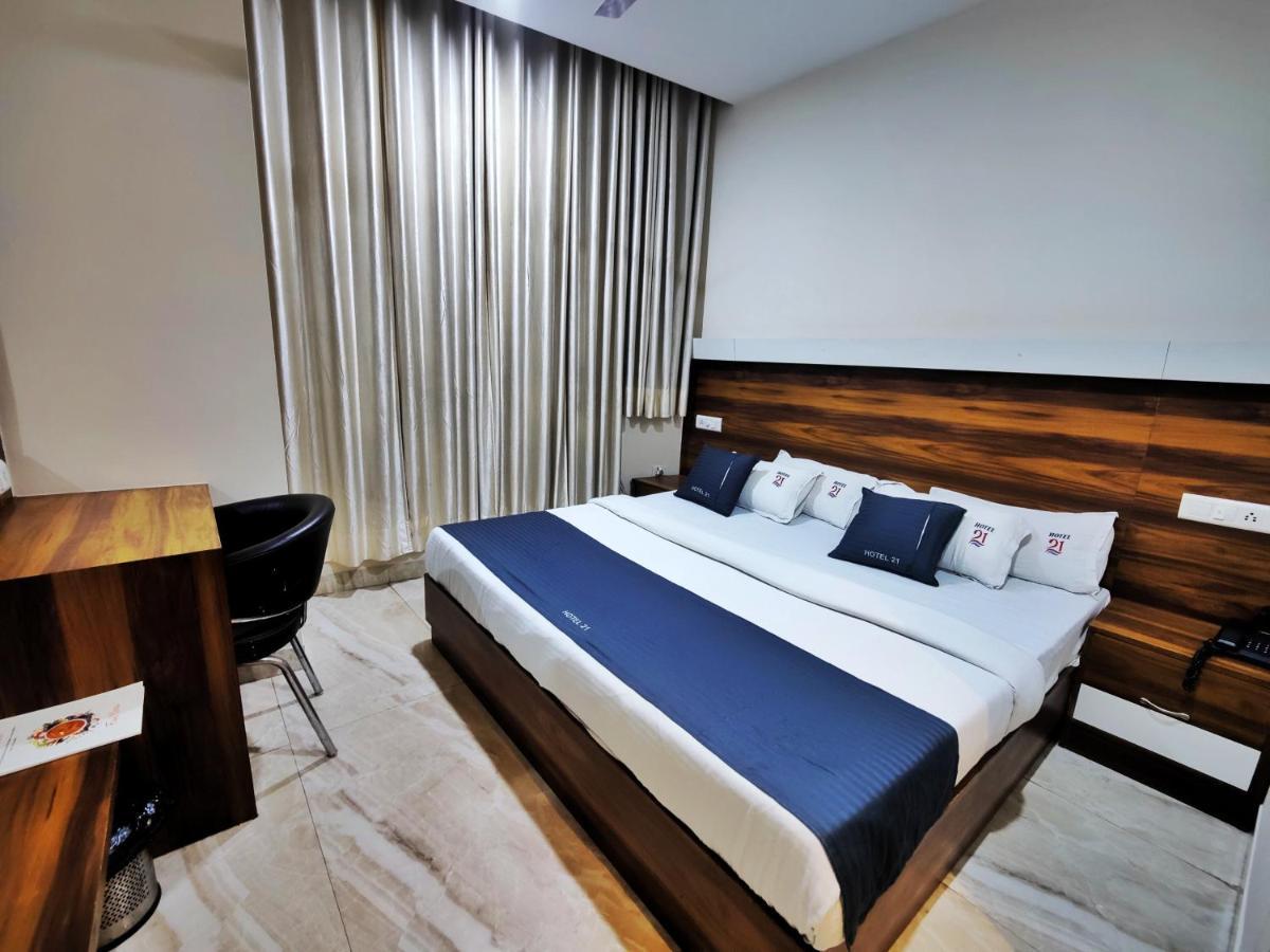 Hotel 21 Next To Chd Railway Station Chandīgarh Buitenkant foto